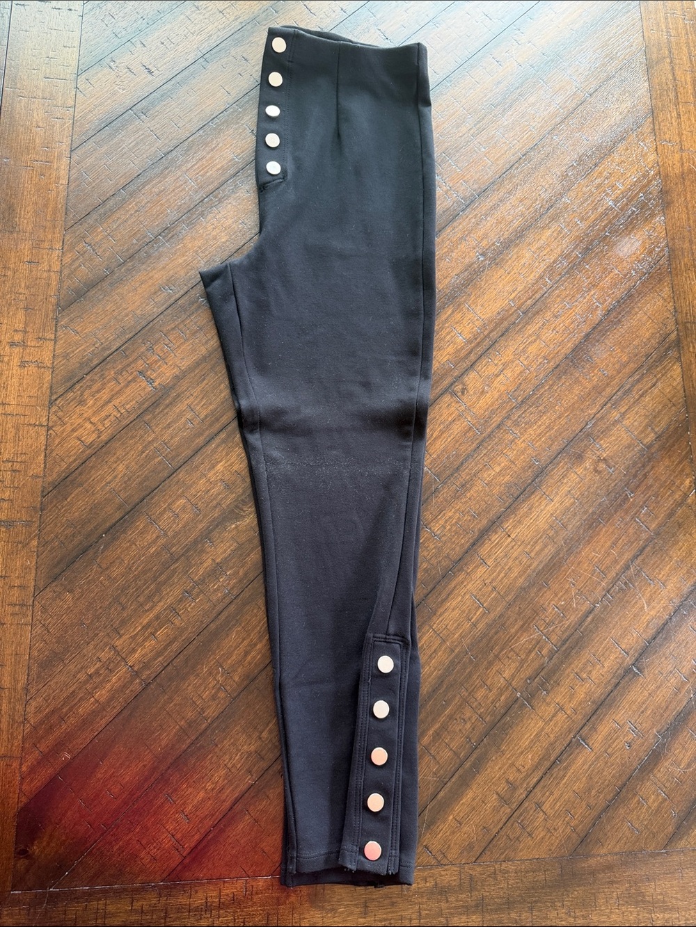 Express Dressy Black Button-Accent Ankle Leggings XS